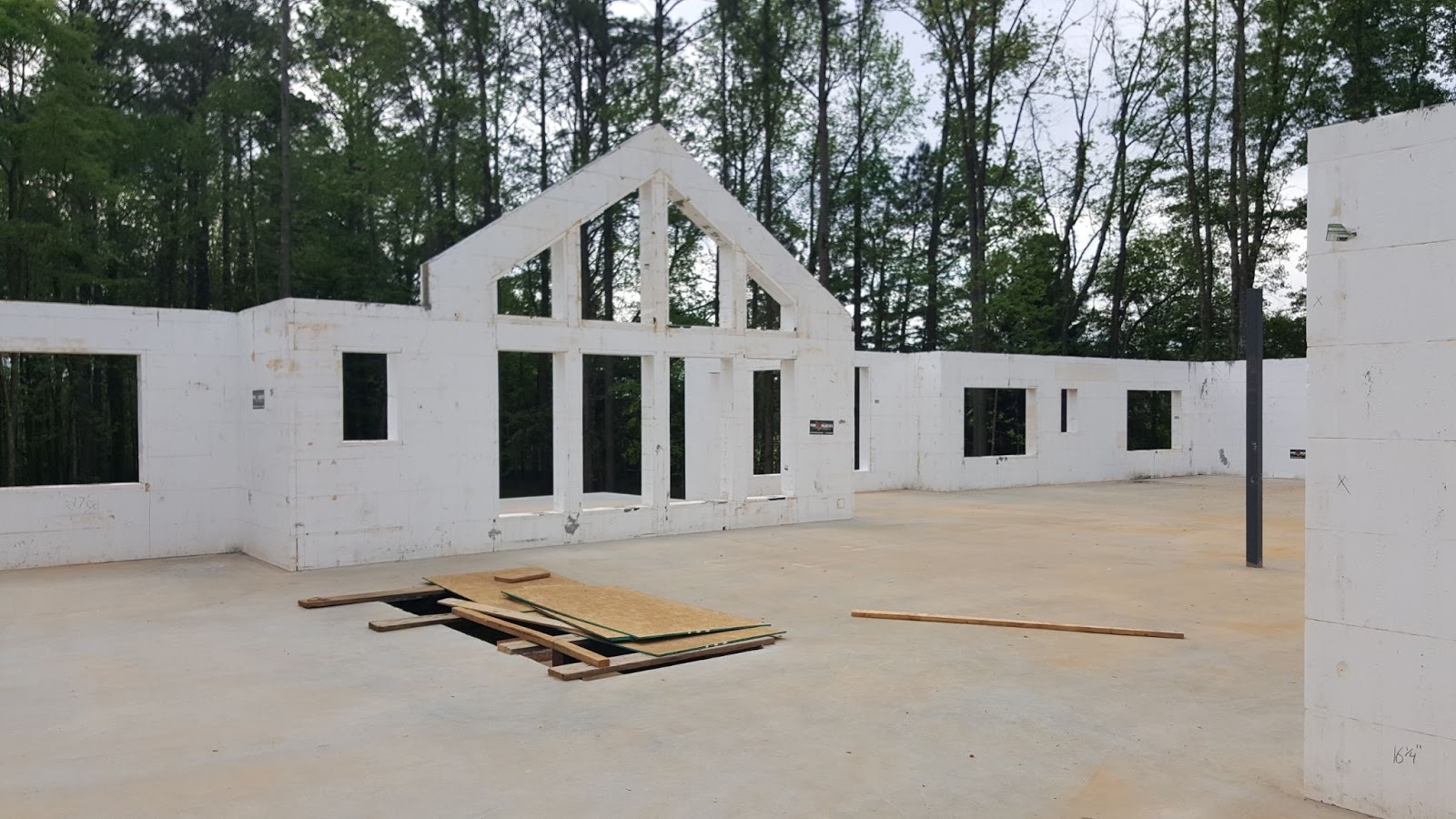 How to Combat Labor Shortages with Fox Blocks ICF
