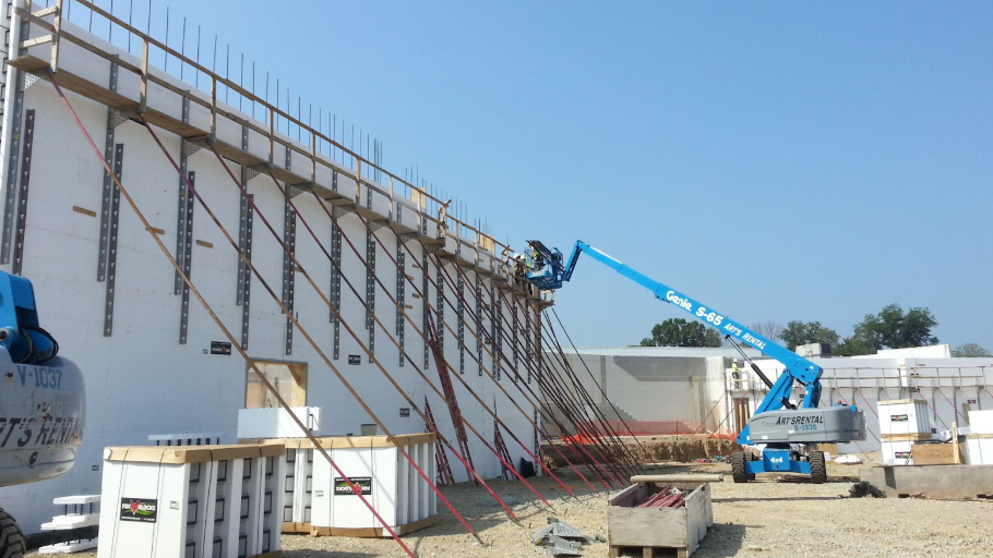 Building a warehouse with ICF.