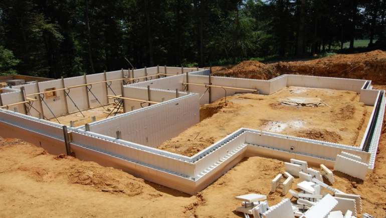 Alt text: ICFs being used in a construction project.