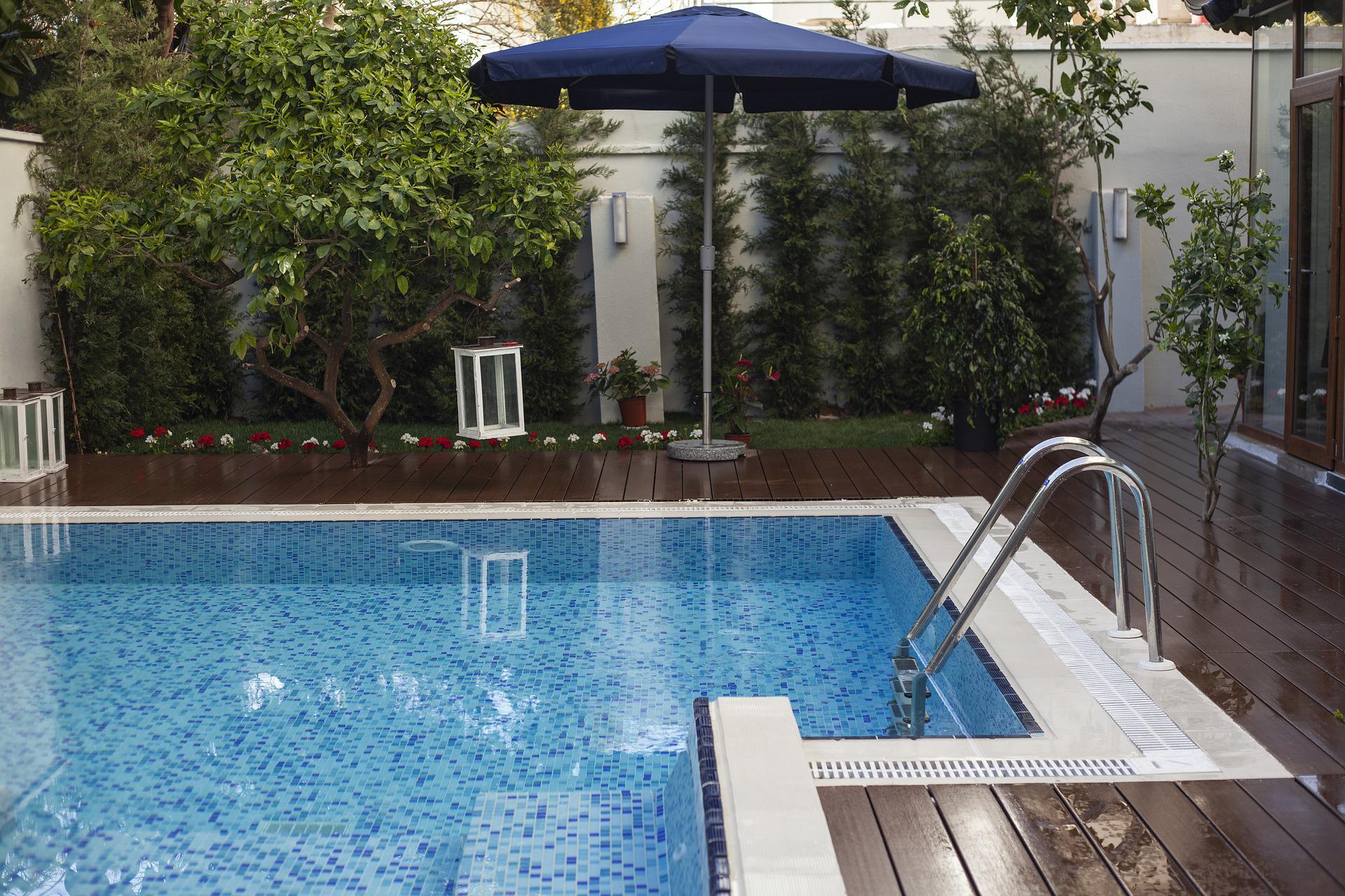 Fox Blocks ICFs for More Than Just the Pool House